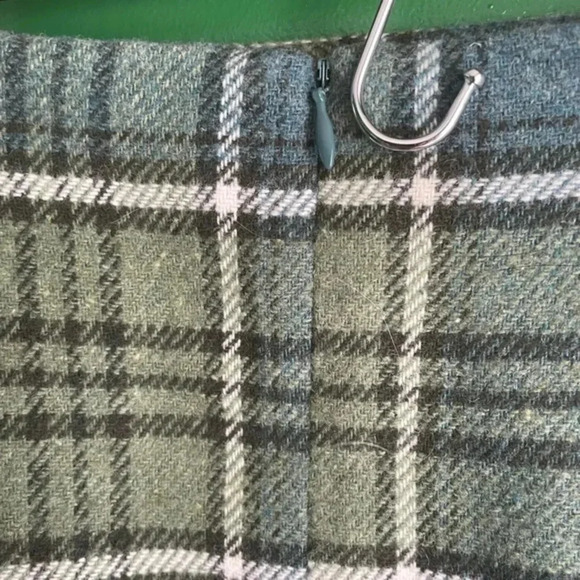 Vintage Plaid Wool Skirt J G Hook Size 8 EUC! Pencil‎ Blue & Green - Picture 5 of 6